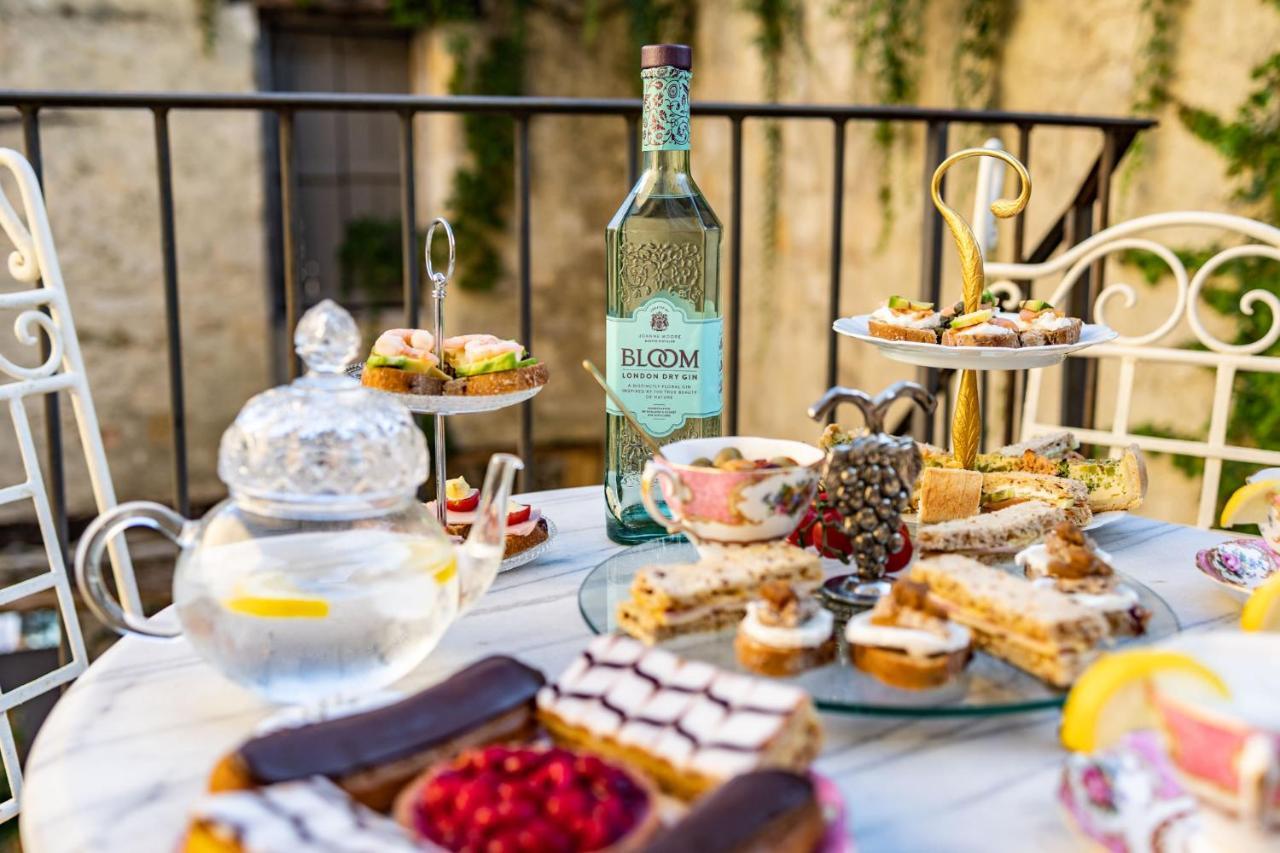 Champagne House - Elegance, Luxury And Charm Bed and Breakfast Condom Exteriör bild