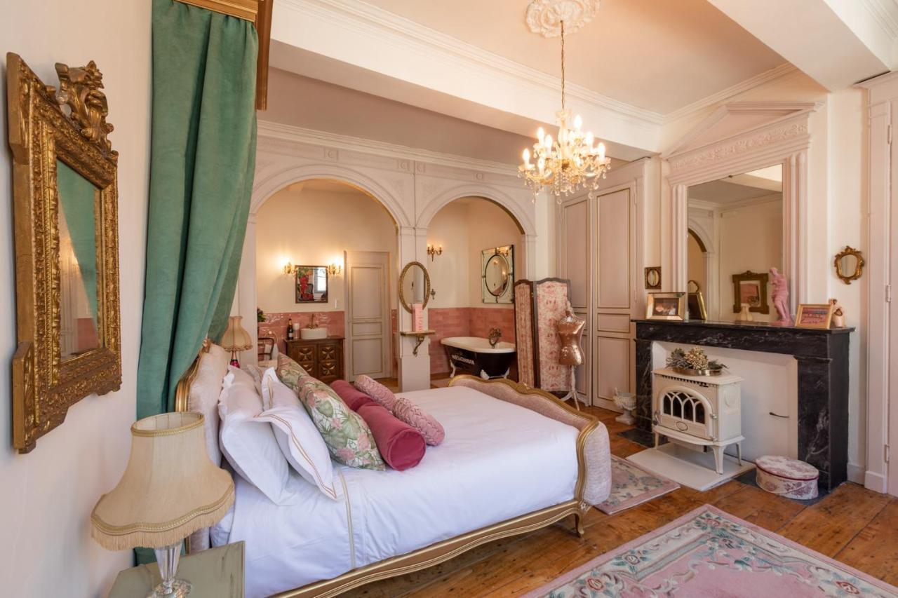 Champagne House - Elegance, Luxury And Charm Bed and Breakfast Condom Exteriör bild