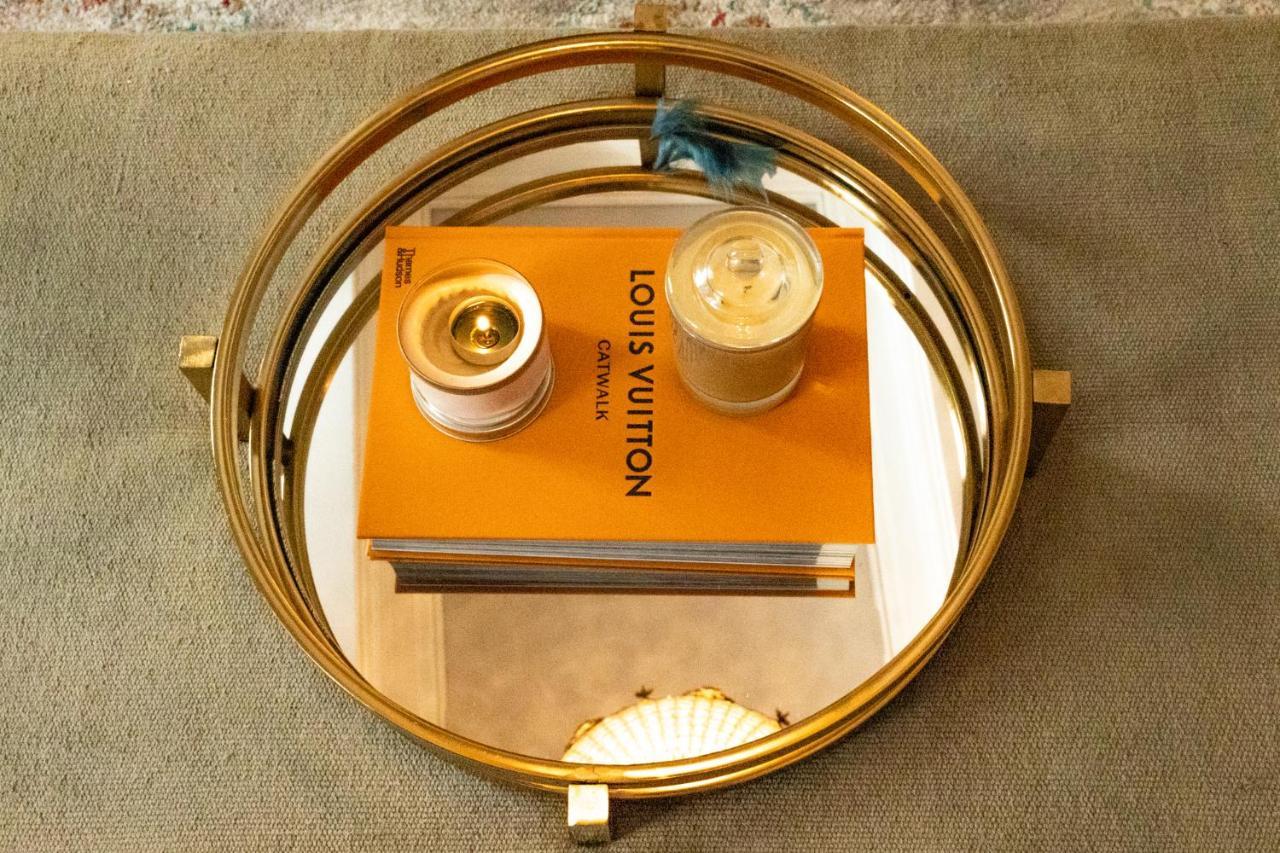Champagne House - Elegance, Luxury And Charm Bed and Breakfast Condom Exteriör bild