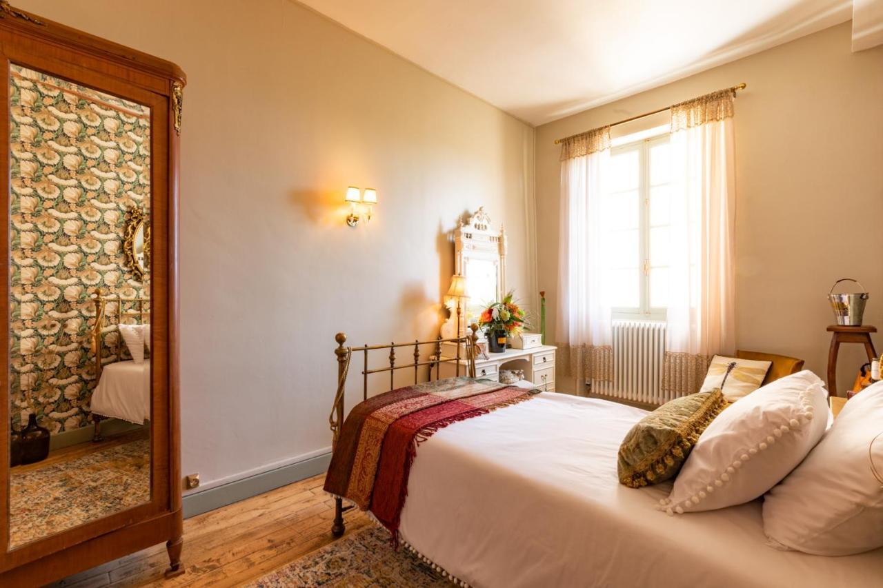 Champagne House - Elegance, Luxury And Charm Bed and Breakfast Condom Exteriör bild