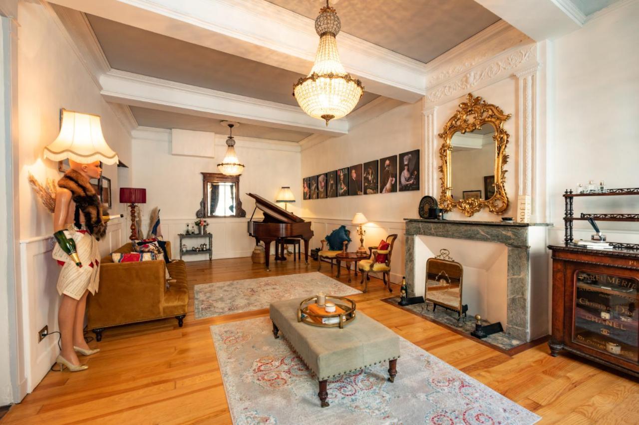 Champagne House - Elegance, Luxury And Charm Bed and Breakfast Condom Exteriör bild