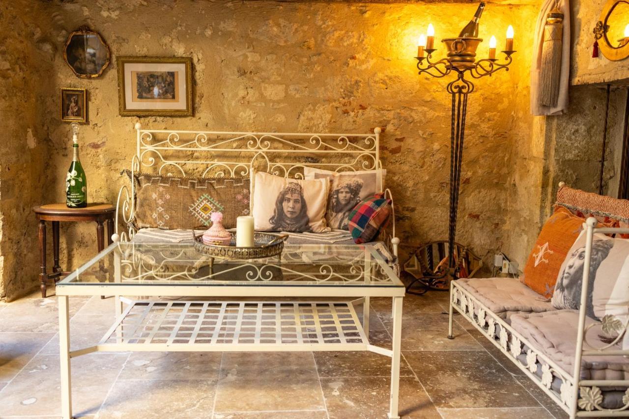 Champagne House - Elegance, Luxury And Charm Bed and Breakfast Condom Exteriör bild