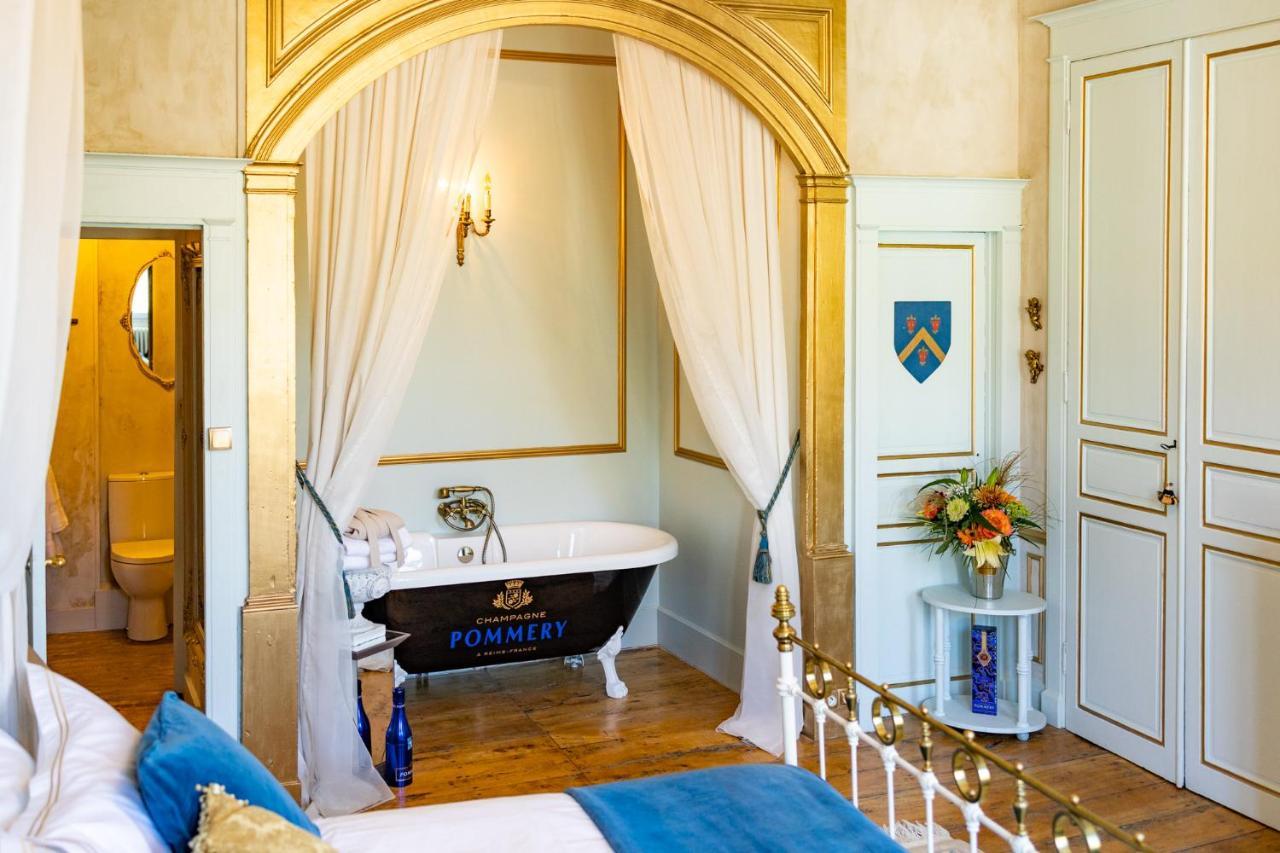 Champagne House - Elegance, Luxury And Charm Bed and Breakfast Condom Exteriör bild