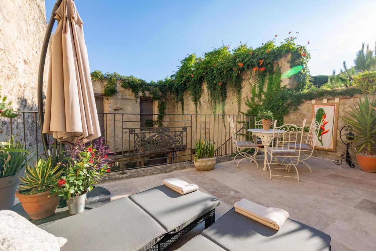 Champagne House - Elegance, Luxury And Charm Bed and Breakfast Condom Exteriör bild