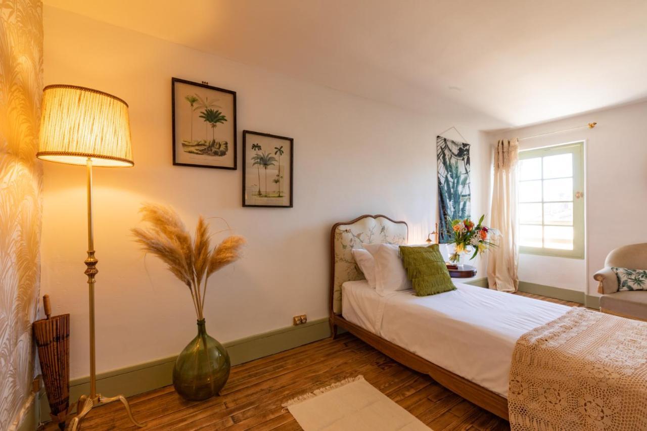 Champagne House - Elegance, Luxury And Charm Bed and Breakfast Condom Exteriör bild