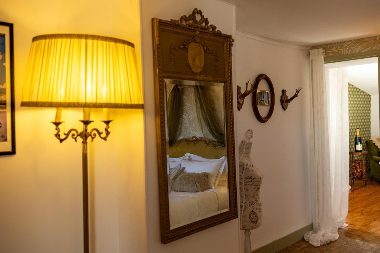 Champagne House - Elegance, Luxury And Charm Bed and Breakfast Condom Exteriör bild