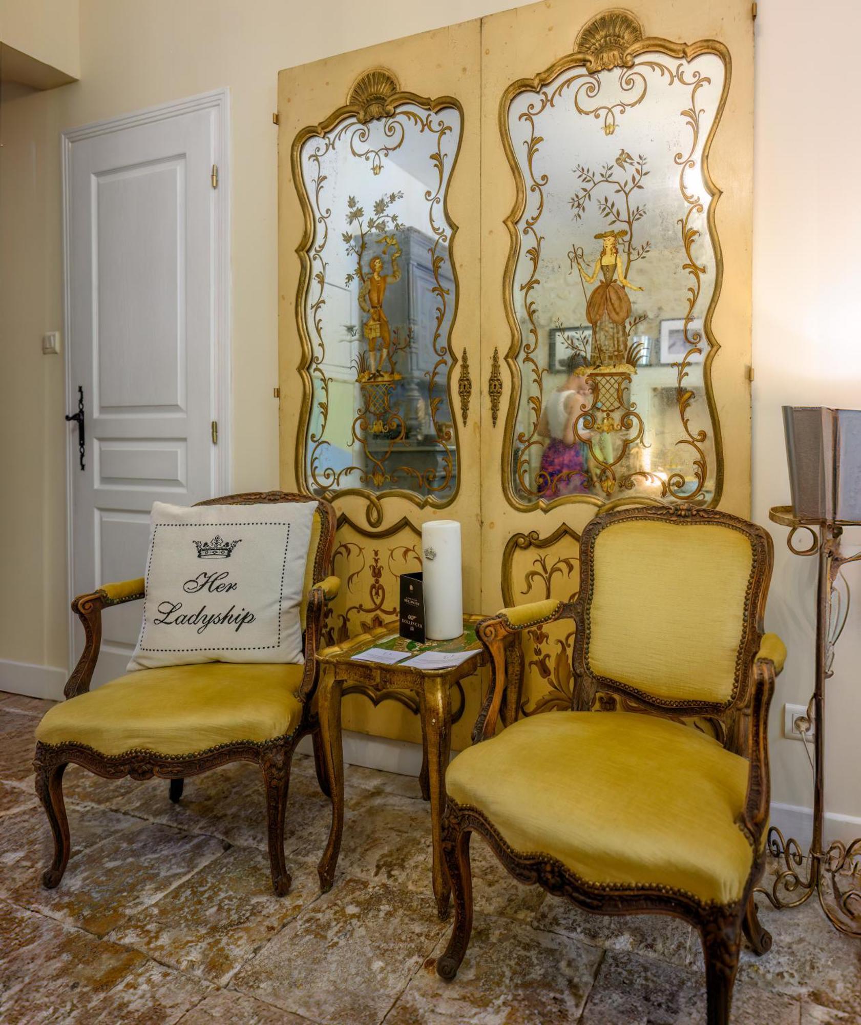 Champagne House - Elegance, Luxury And Charm Bed and Breakfast Condom Exteriör bild